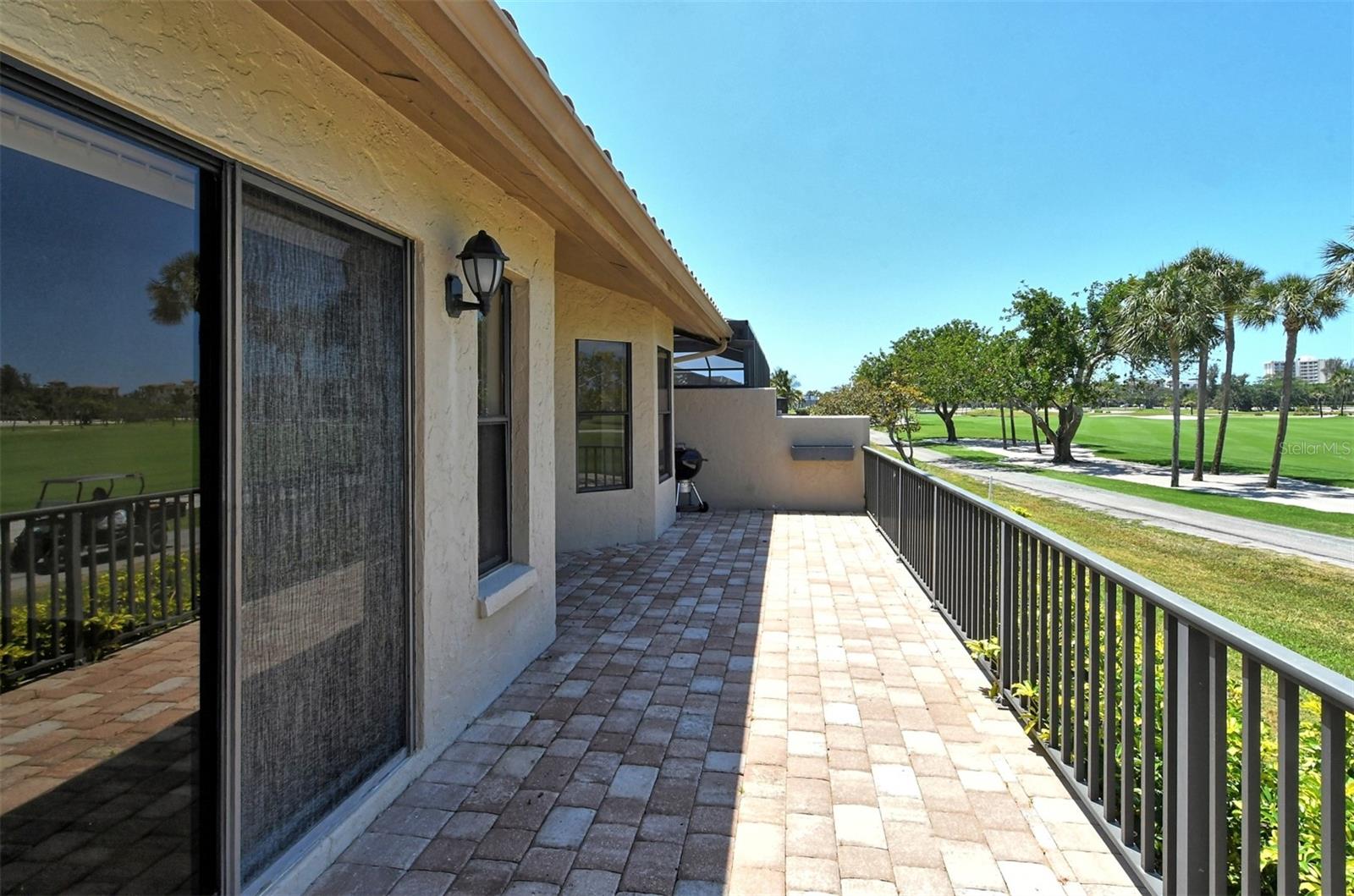 2383 HARBOUR OAKS DR, LONGBOAT KEY, FL, 34228