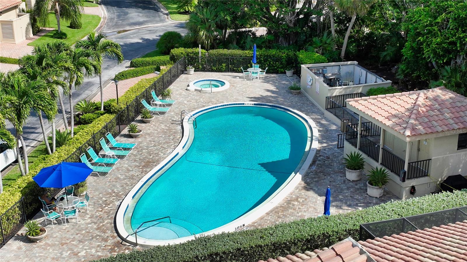 2383 HARBOUR OAKS DR, LONGBOAT KEY, FL, 34228