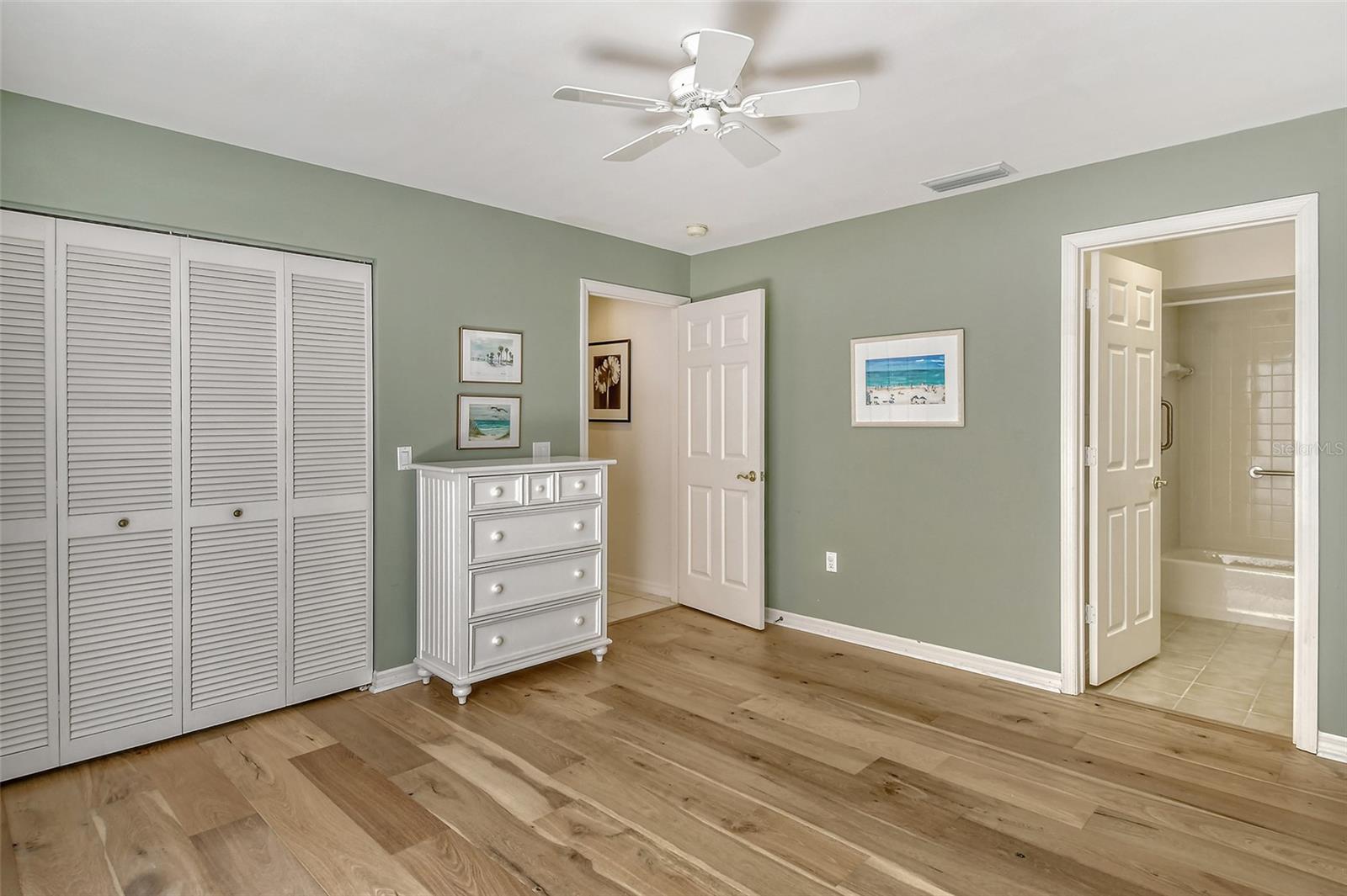 2383 HARBOUR OAKS DR, LONGBOAT KEY, FL, 34228