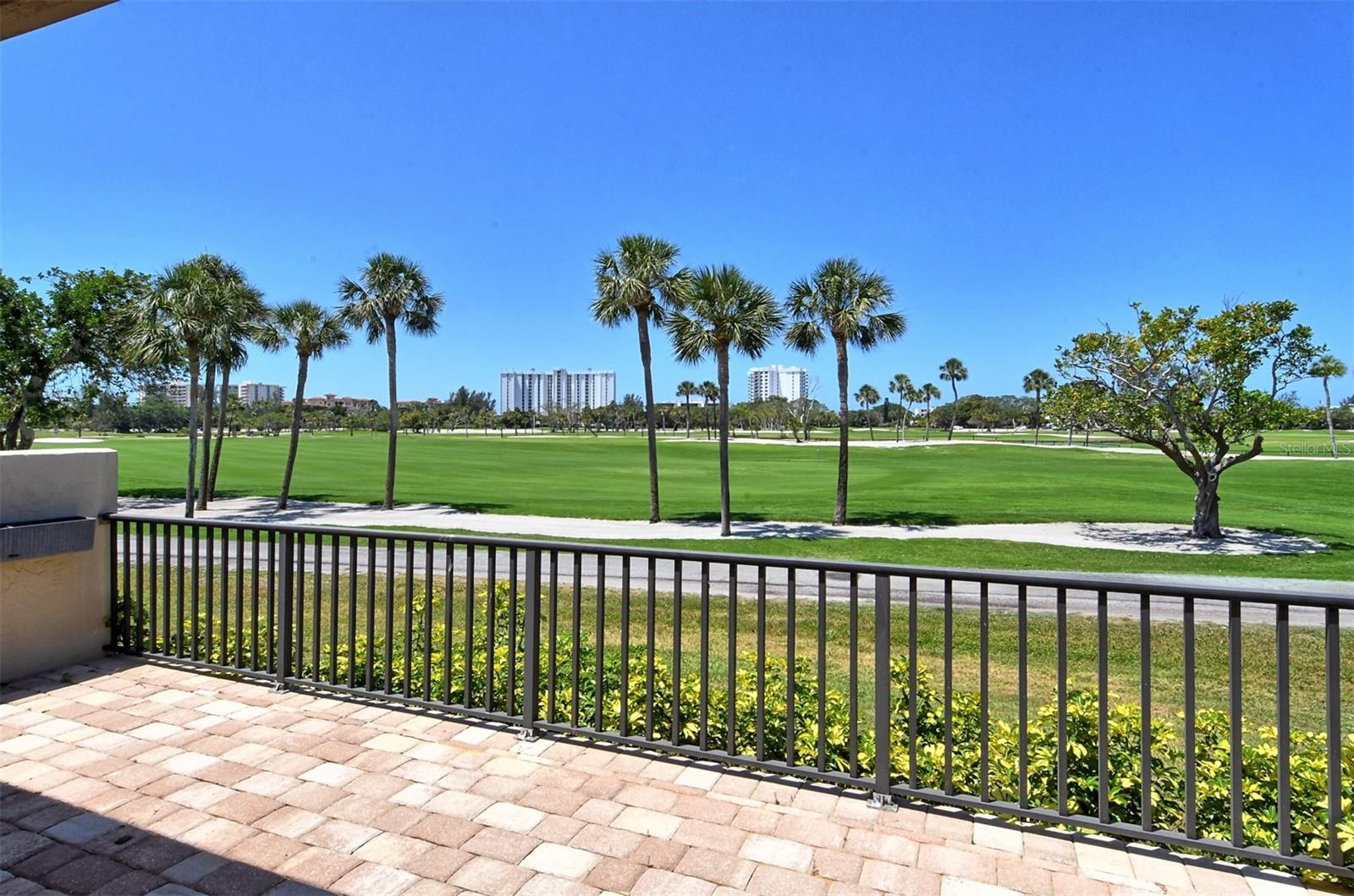 2383 HARBOUR OAKS DR, LONGBOAT KEY, FL, 34228