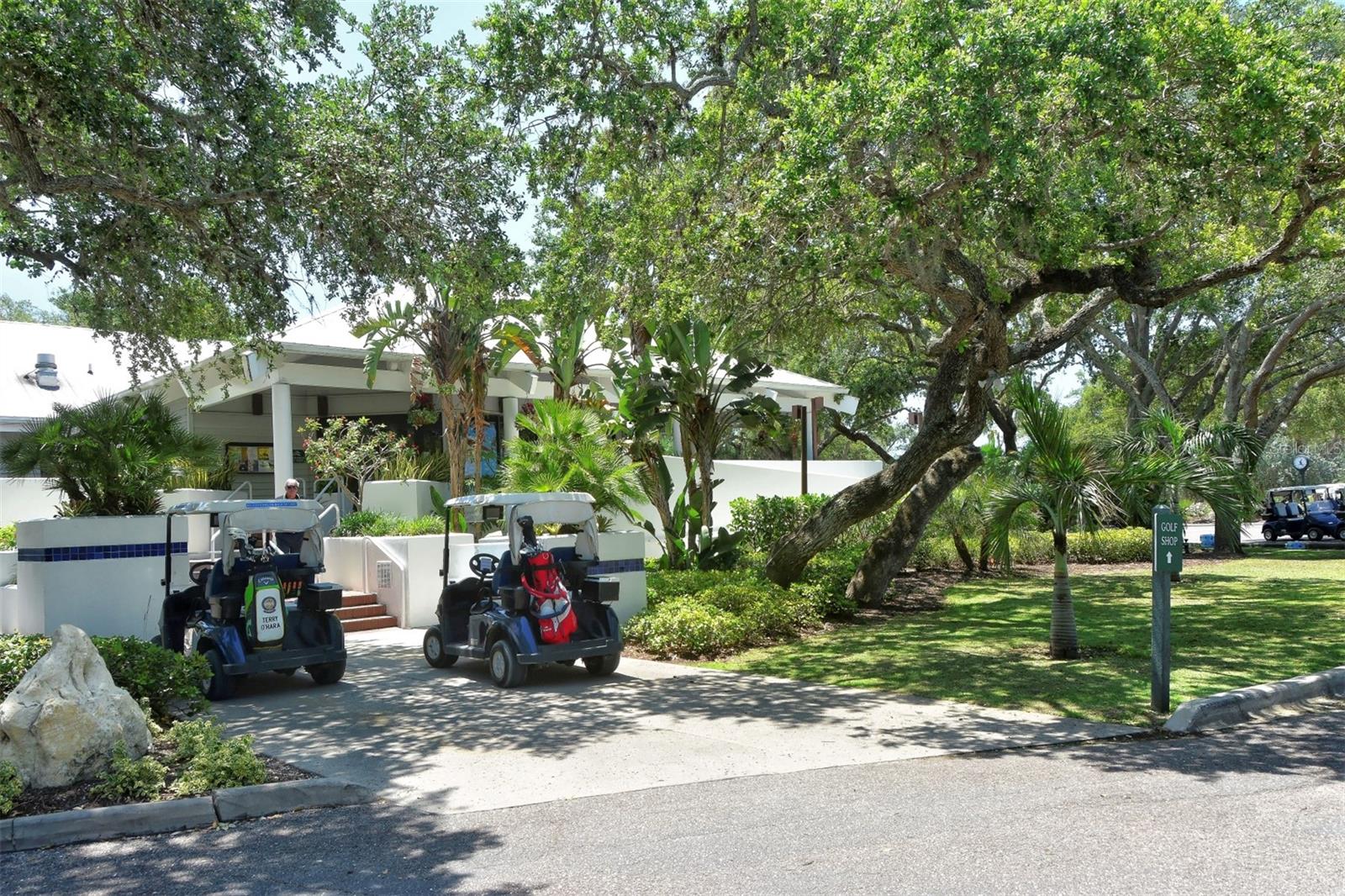2383 HARBOUR OAKS DR, LONGBOAT KEY, FL, 34228