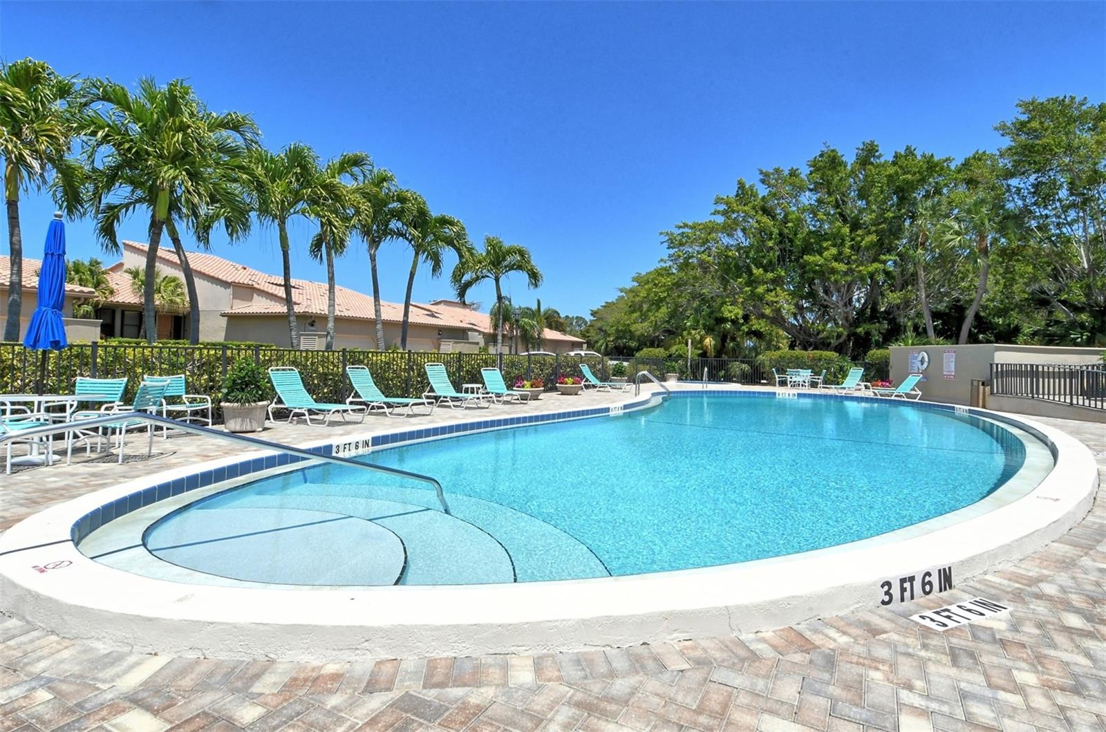 2383 HARBOUR OAKS DR, LONGBOAT KEY, FL, 34228