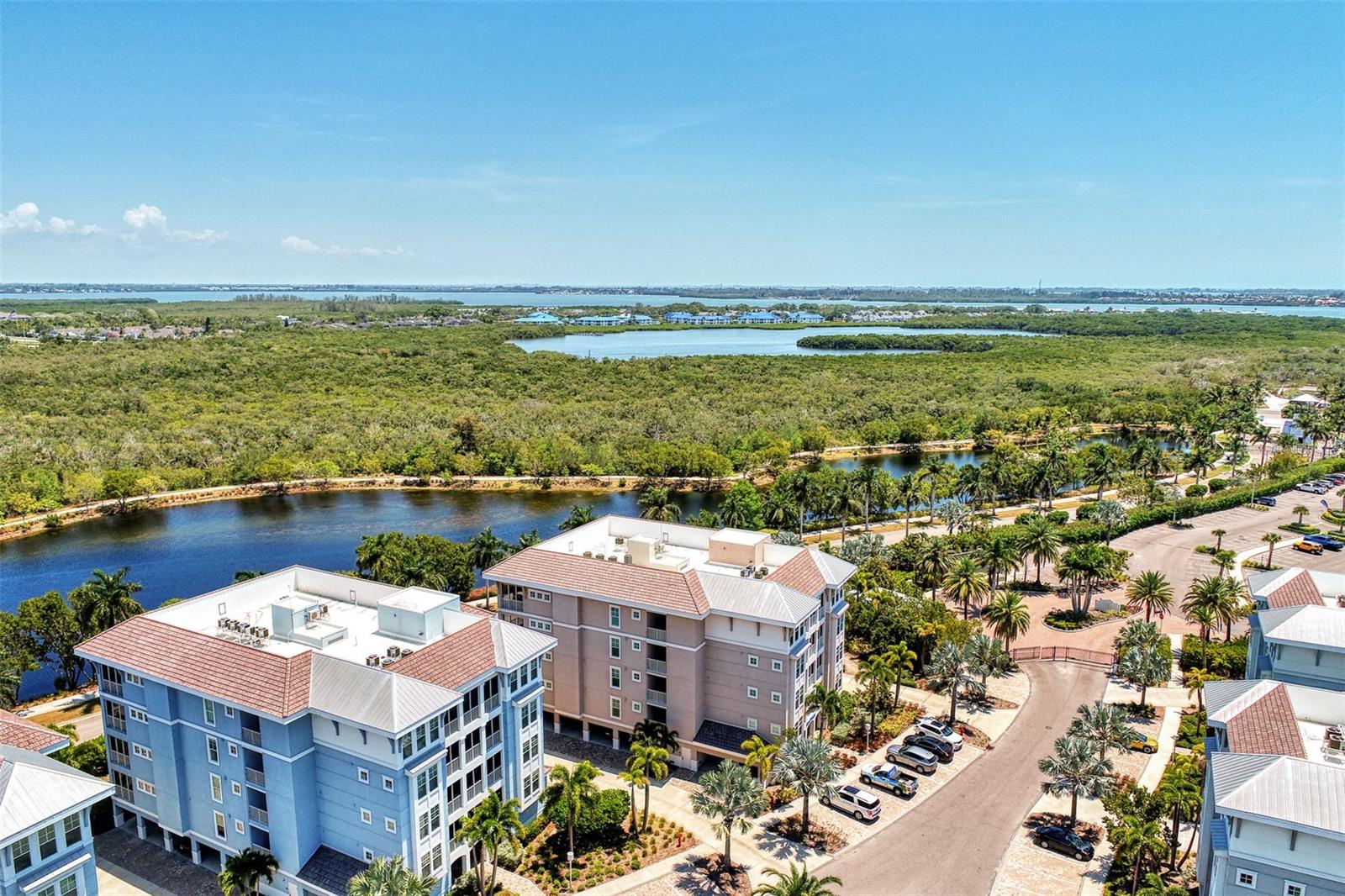 395 ARUBA CIR #102, BRADENTON, FL, 34209