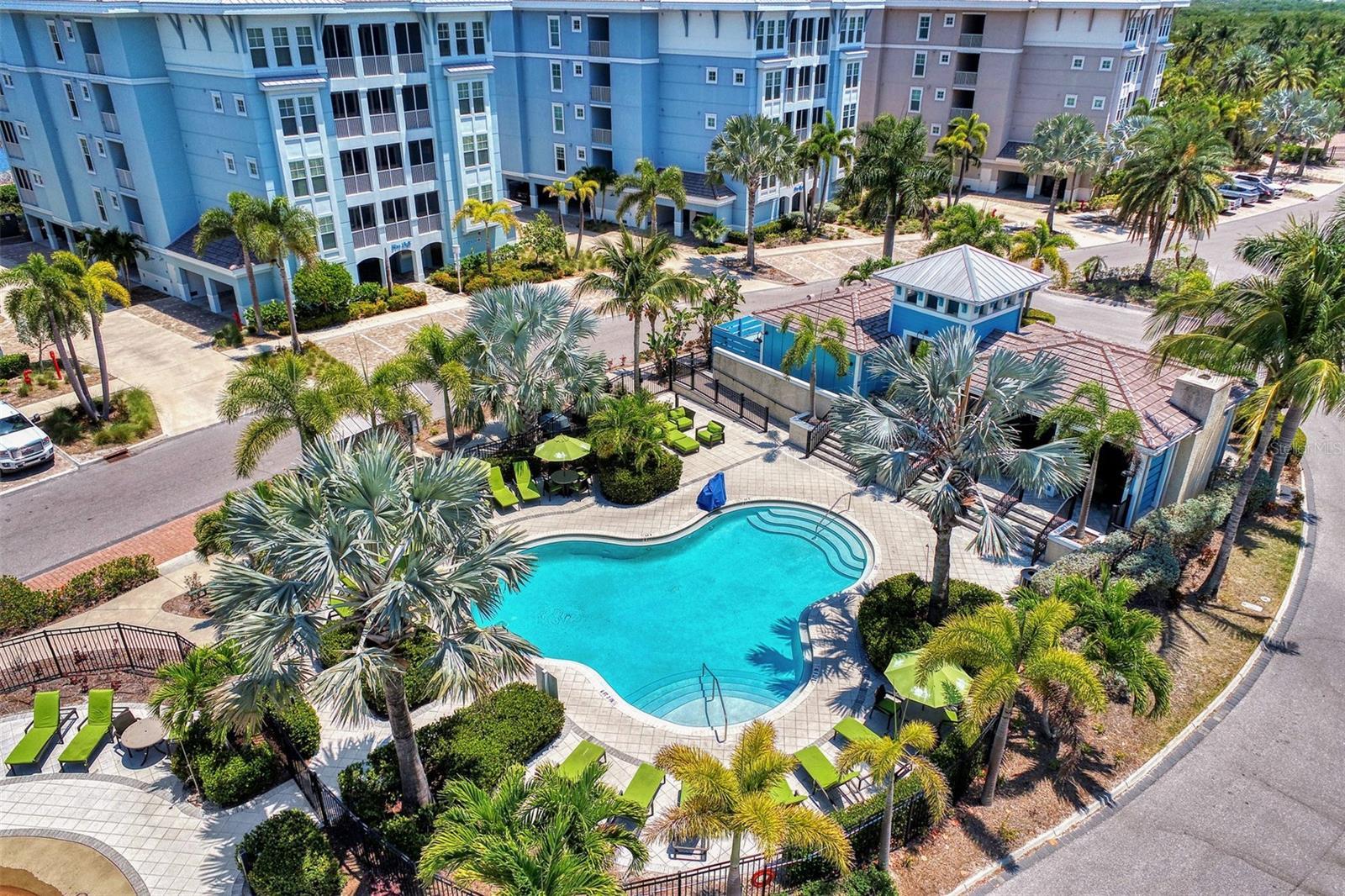 395 ARUBA CIR #102, BRADENTON, FL, 34209