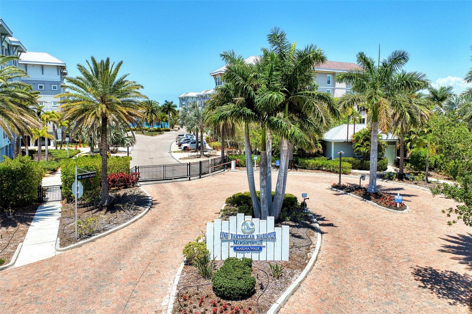 395 ARUBA CIR #102, BRADENTON, FL, 34209