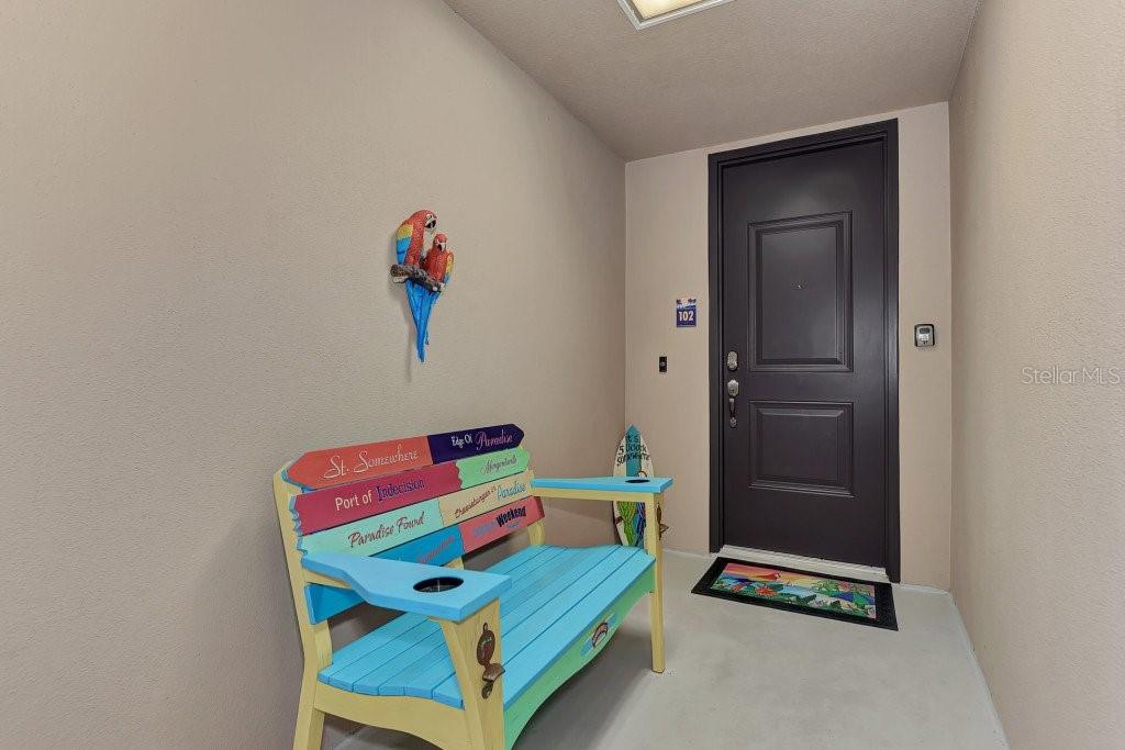 395 ARUBA CIR #102, BRADENTON, FL, 34209