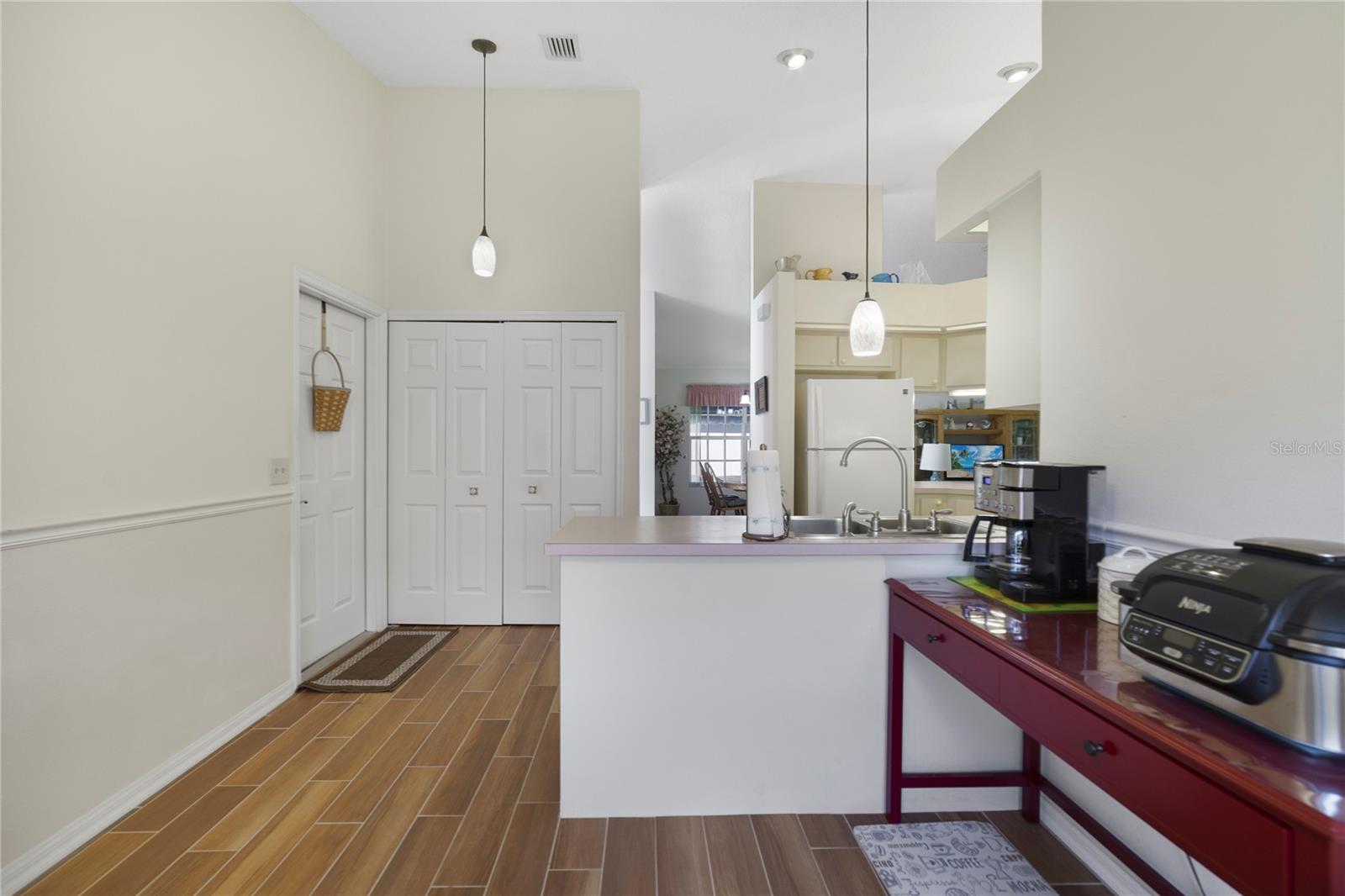 239 JUNIPER WAY, TAVARES, FL, 32778