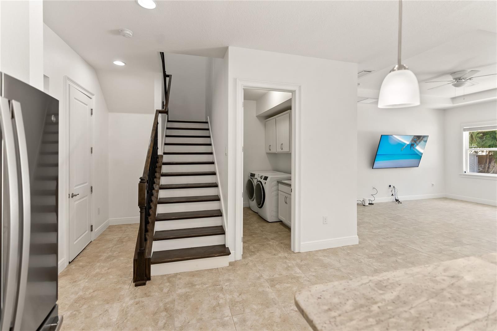 1800 ROBINHOOD ST, SARASOTA, FL, 34231