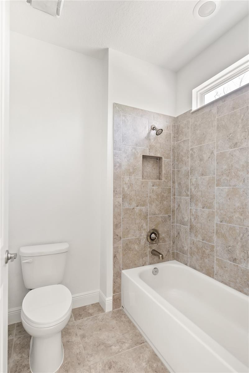 1800 ROBINHOOD ST, SARASOTA, FL, 34231