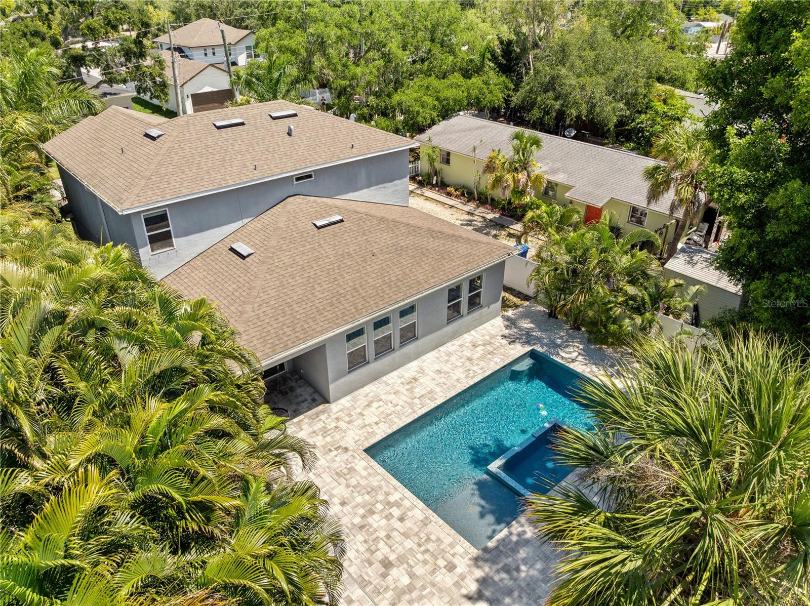 1800 ROBINHOOD ST, SARASOTA, FL, 34231