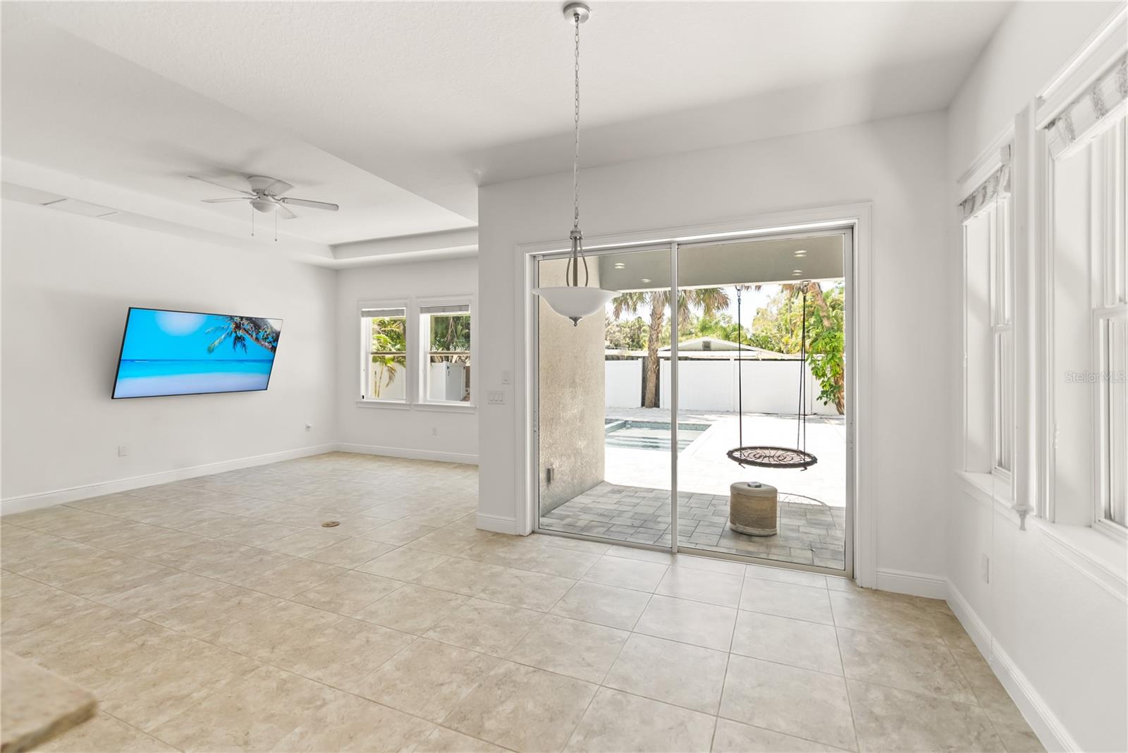 1800 ROBINHOOD ST, SARASOTA, FL, 34231