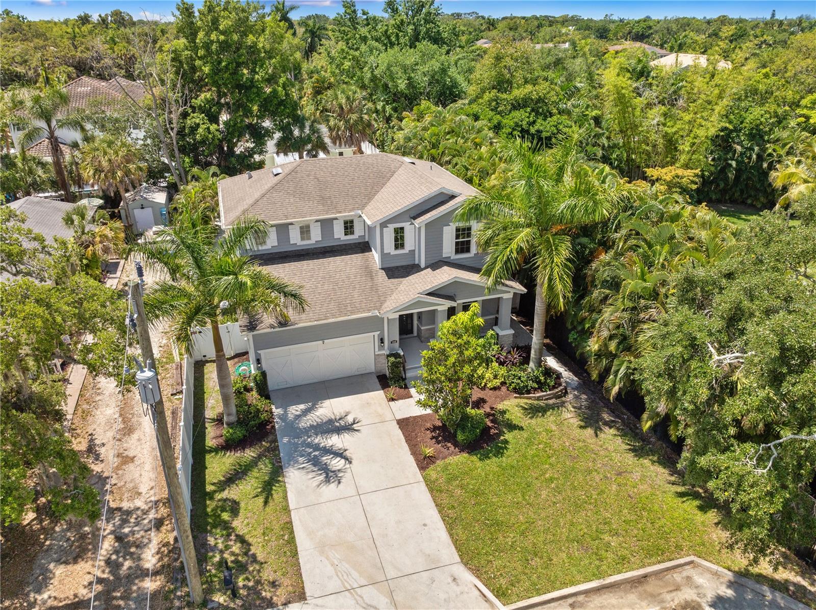 1800 ROBINHOOD ST, SARASOTA, FL, 34231