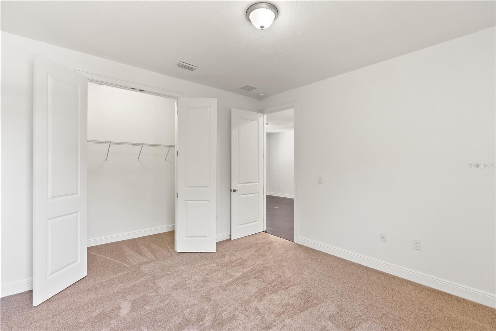 1800 ROBINHOOD ST, SARASOTA, FL, 34231