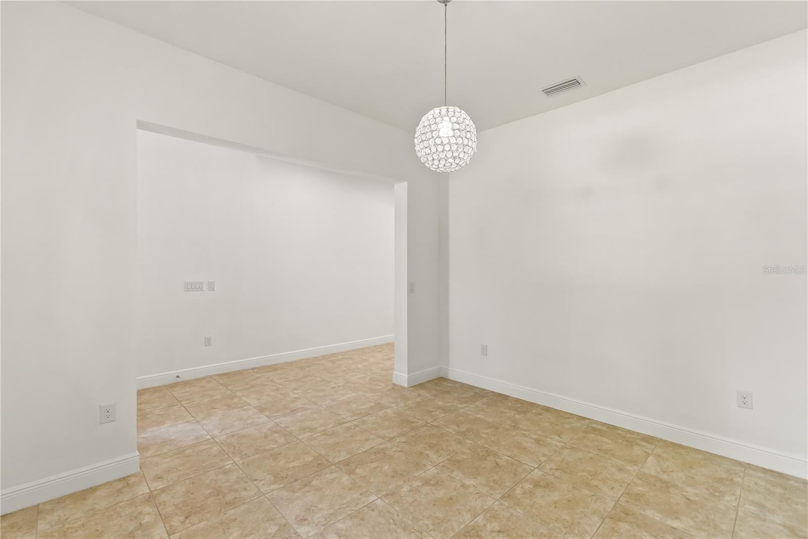 1800 ROBINHOOD ST, SARASOTA, FL, 34231