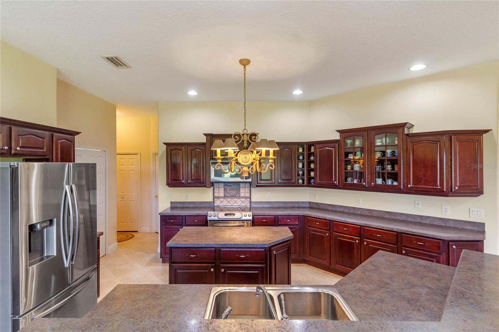 18319 GREAT BLUE HERON DR, GROVELAND, FL, 34736
