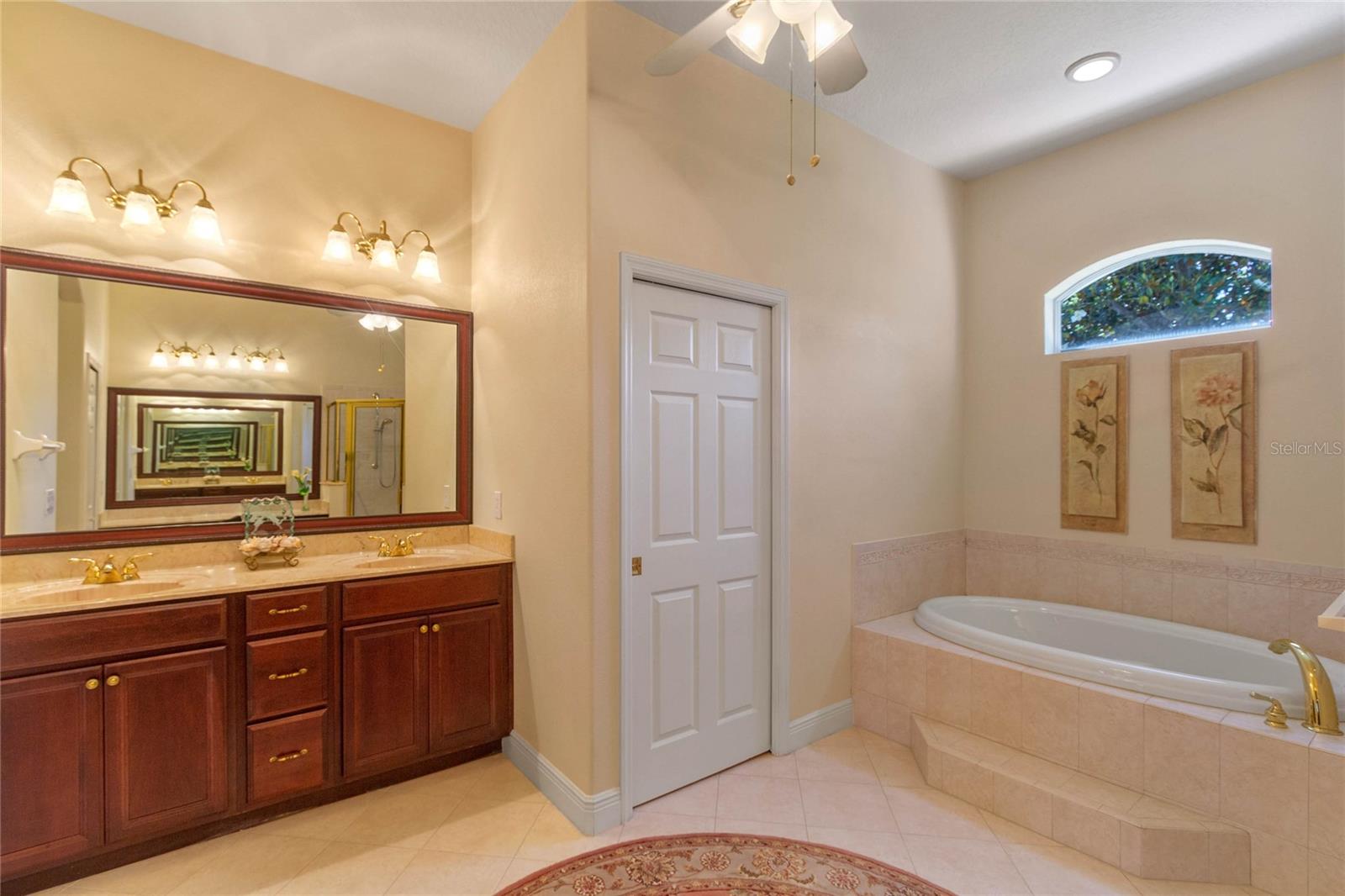 18319 GREAT BLUE HERON DR, GROVELAND, FL, 34736