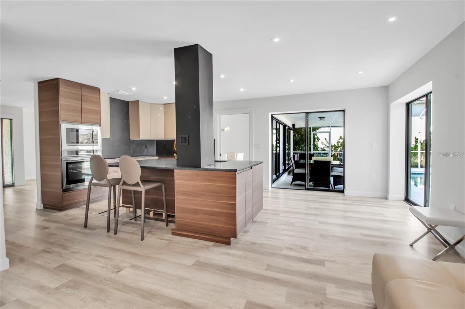 1649 STANFORD LN, SARASOTA, FL, 34231