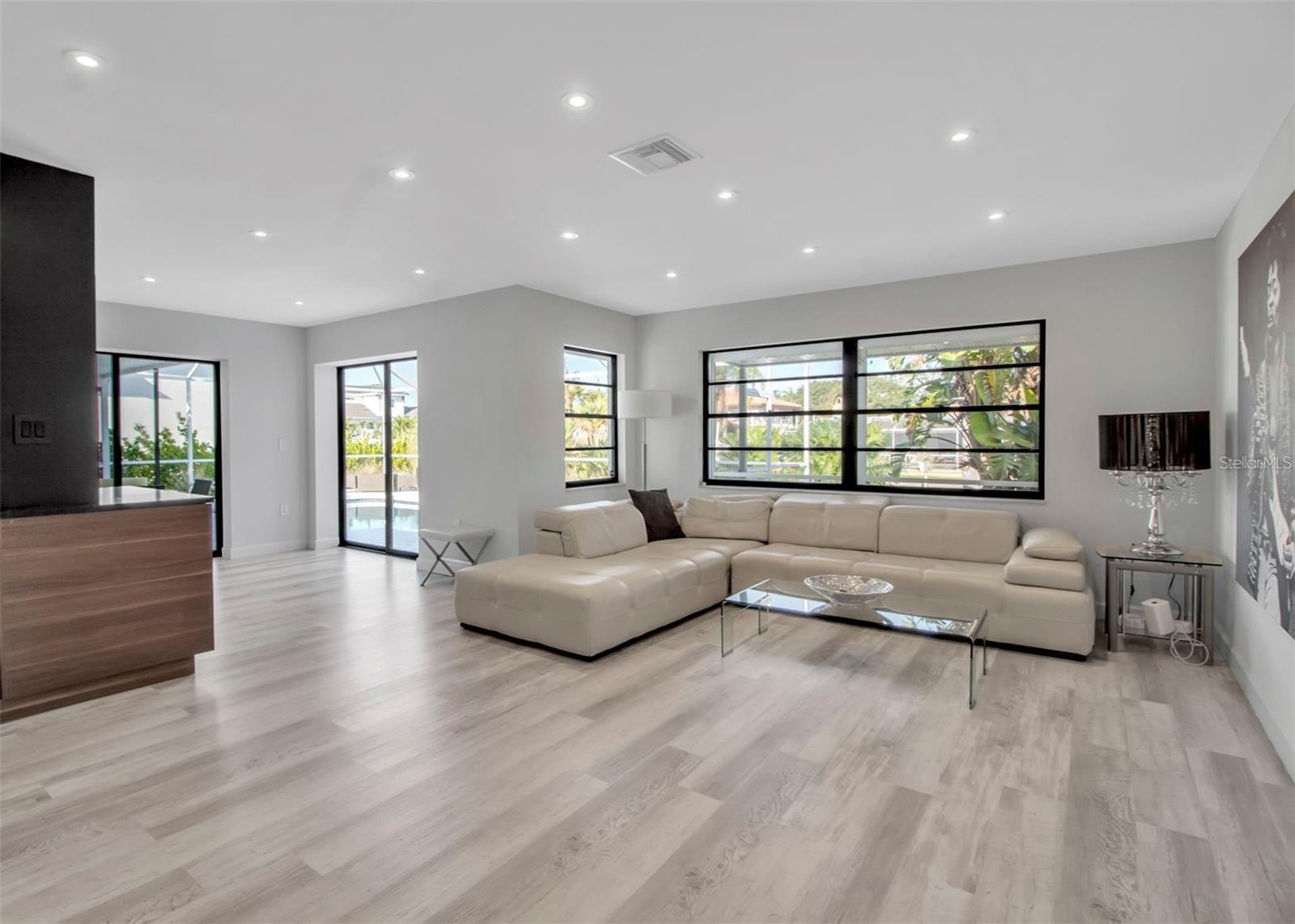 1649 STANFORD LN, SARASOTA, FL, 34231