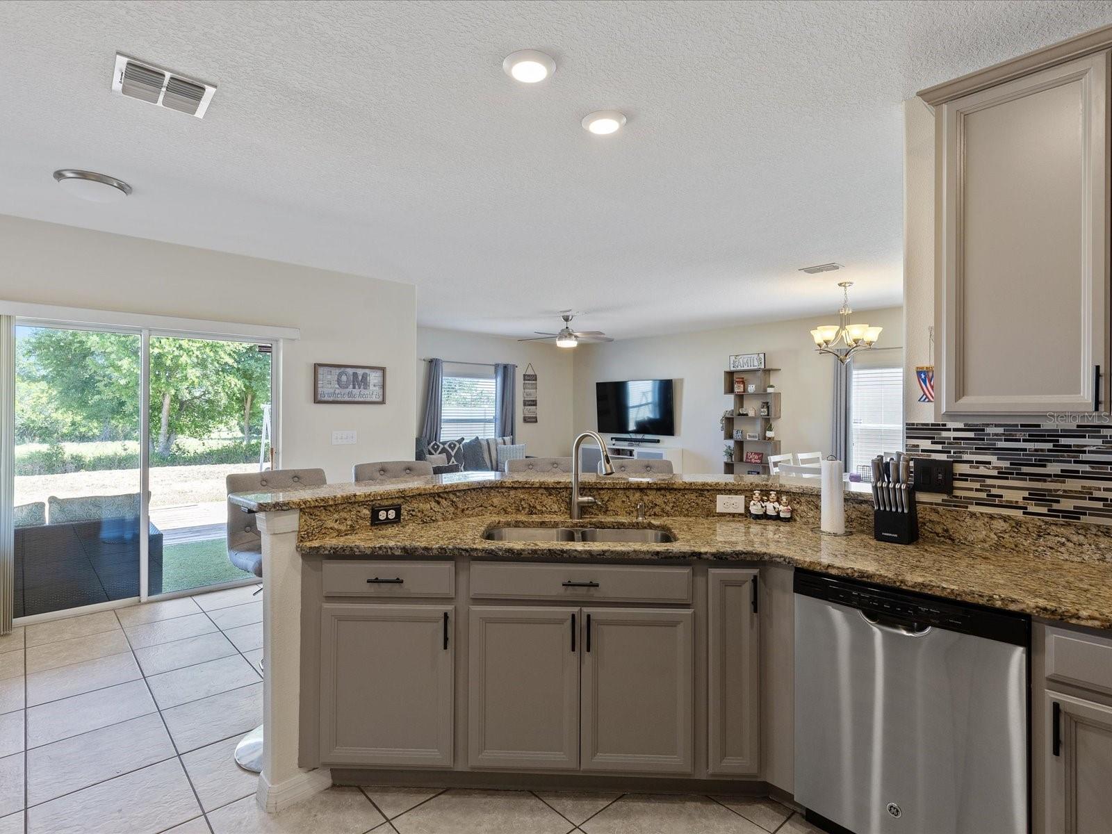 6215 TRENT CREEK DR, RUSKIN, FL, 33573