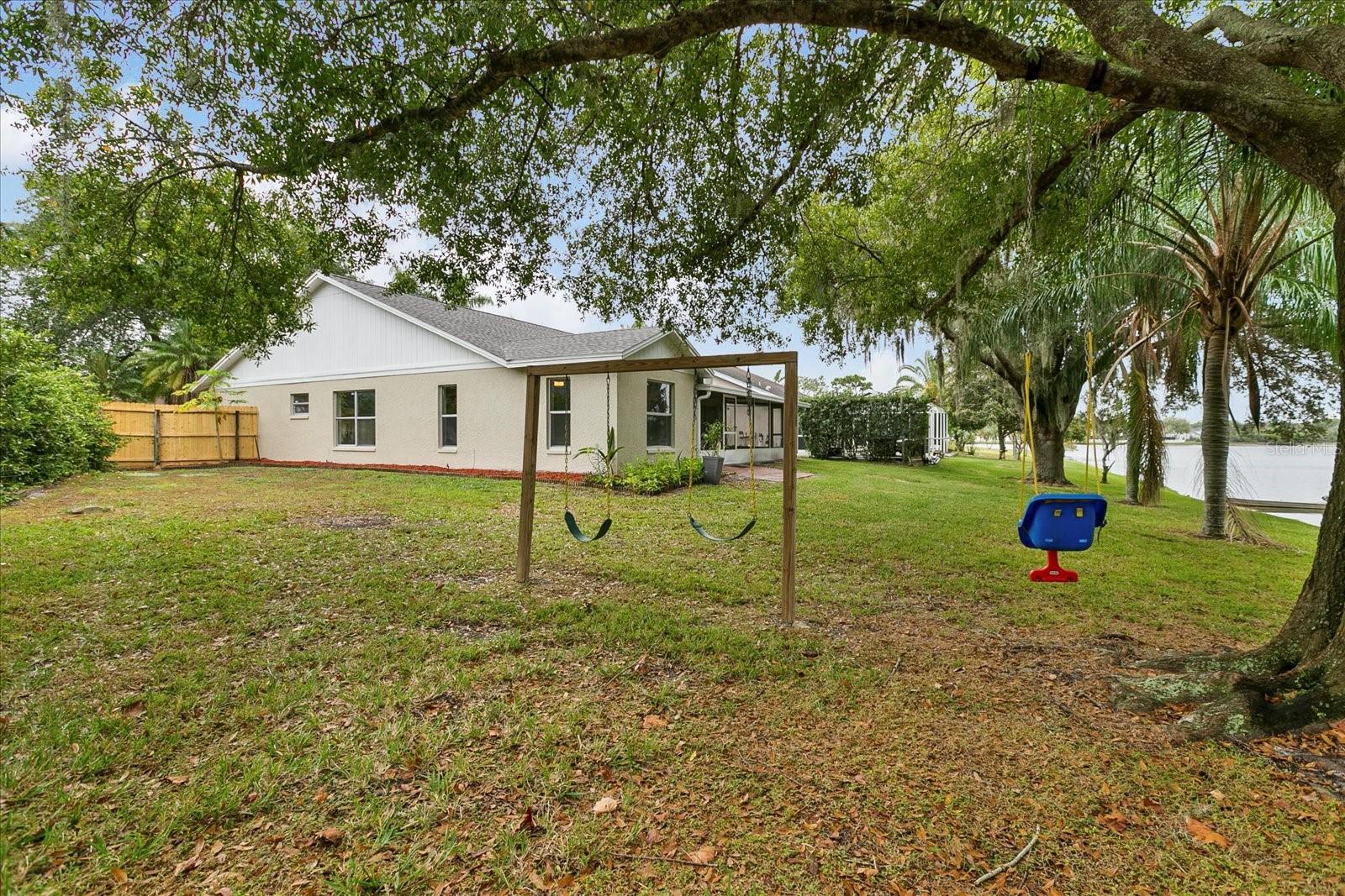 11647 FOX CREEK DR, TAMPA, FL, 33635