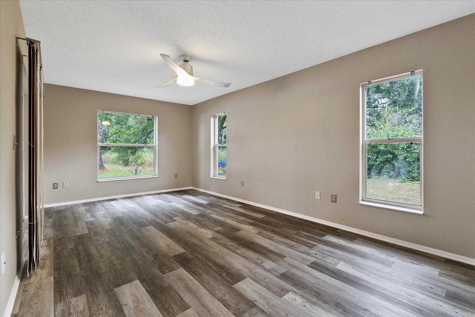 11647 FOX CREEK DR, TAMPA, FL, 33635