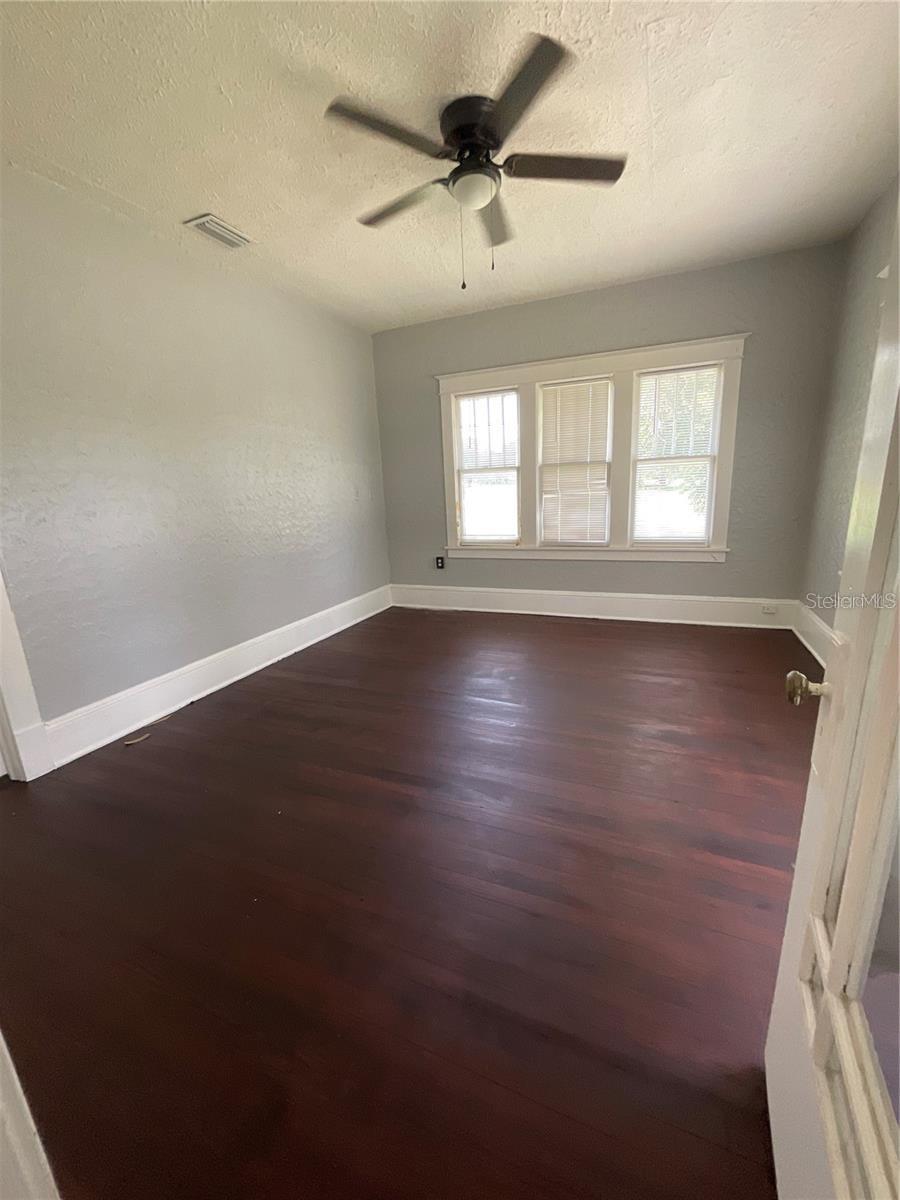 123 W 2ND AVE, PIERSON, FL, 32180