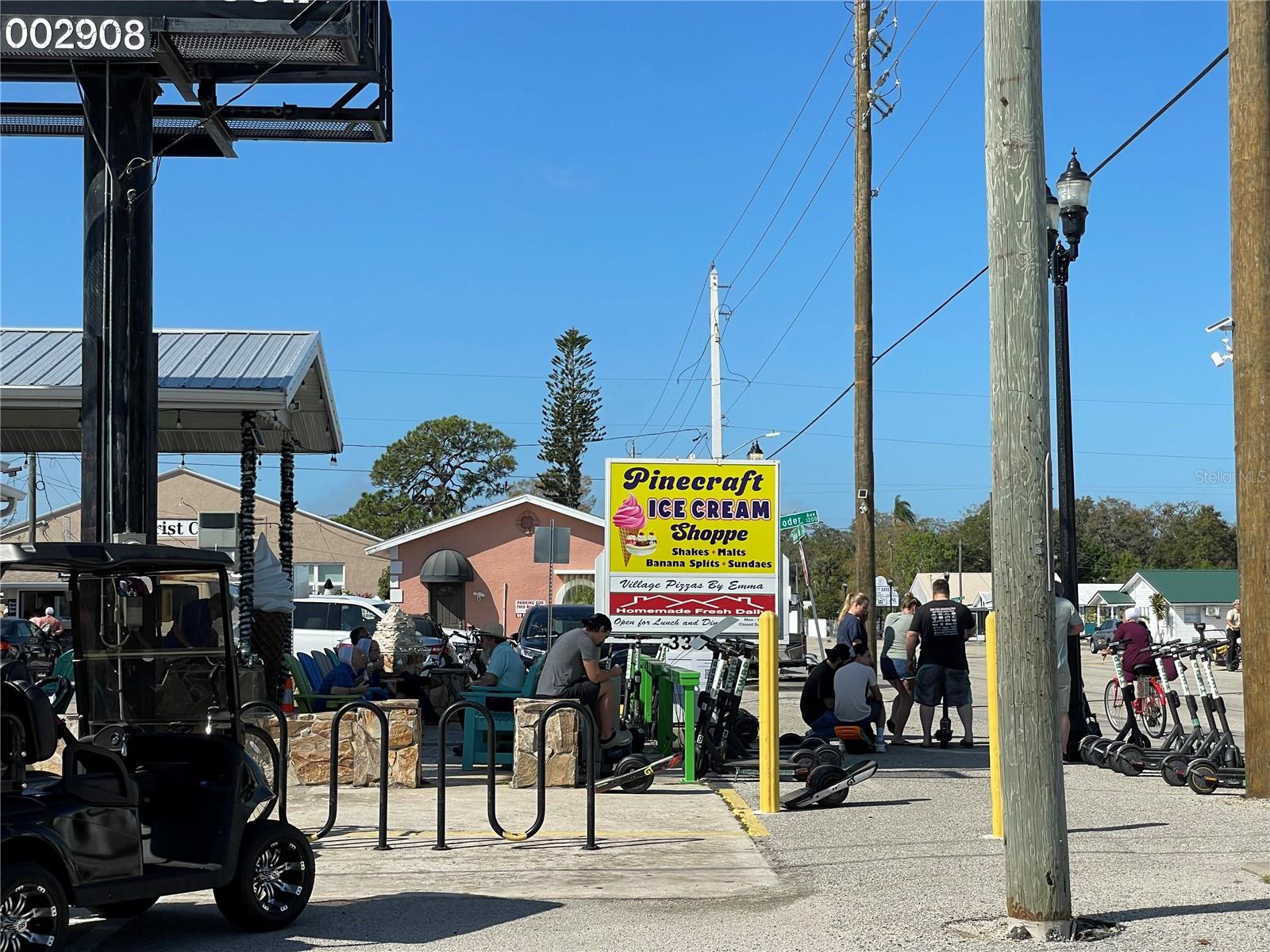 828 S TUTTLE AVE, SARASOTA, FL, 34237