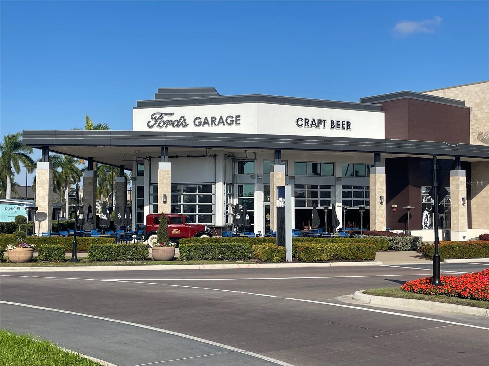 828 S TUTTLE AVE, SARASOTA, FL, 34237