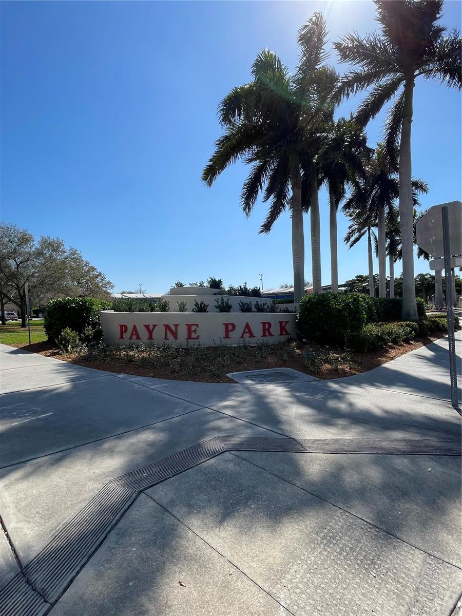 828 S TUTTLE AVE, SARASOTA, FL, 34237