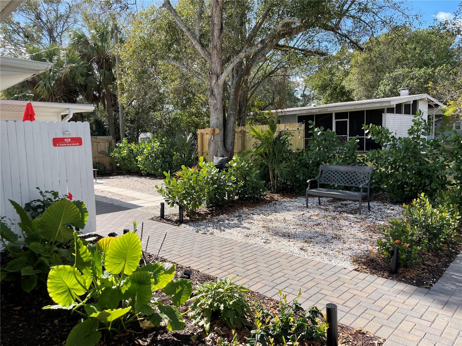 828 S TUTTLE AVE, SARASOTA, FL, 34237