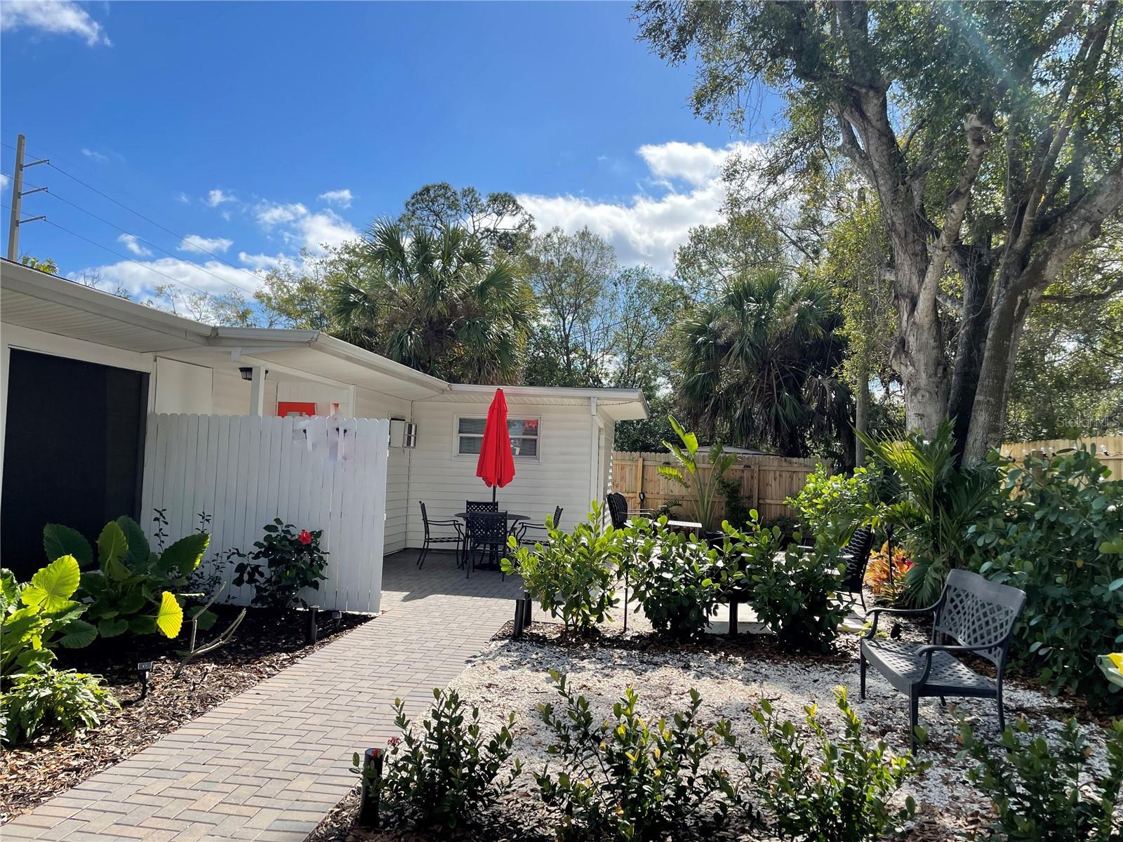 828 S TUTTLE AVE, SARASOTA, FL, 34237