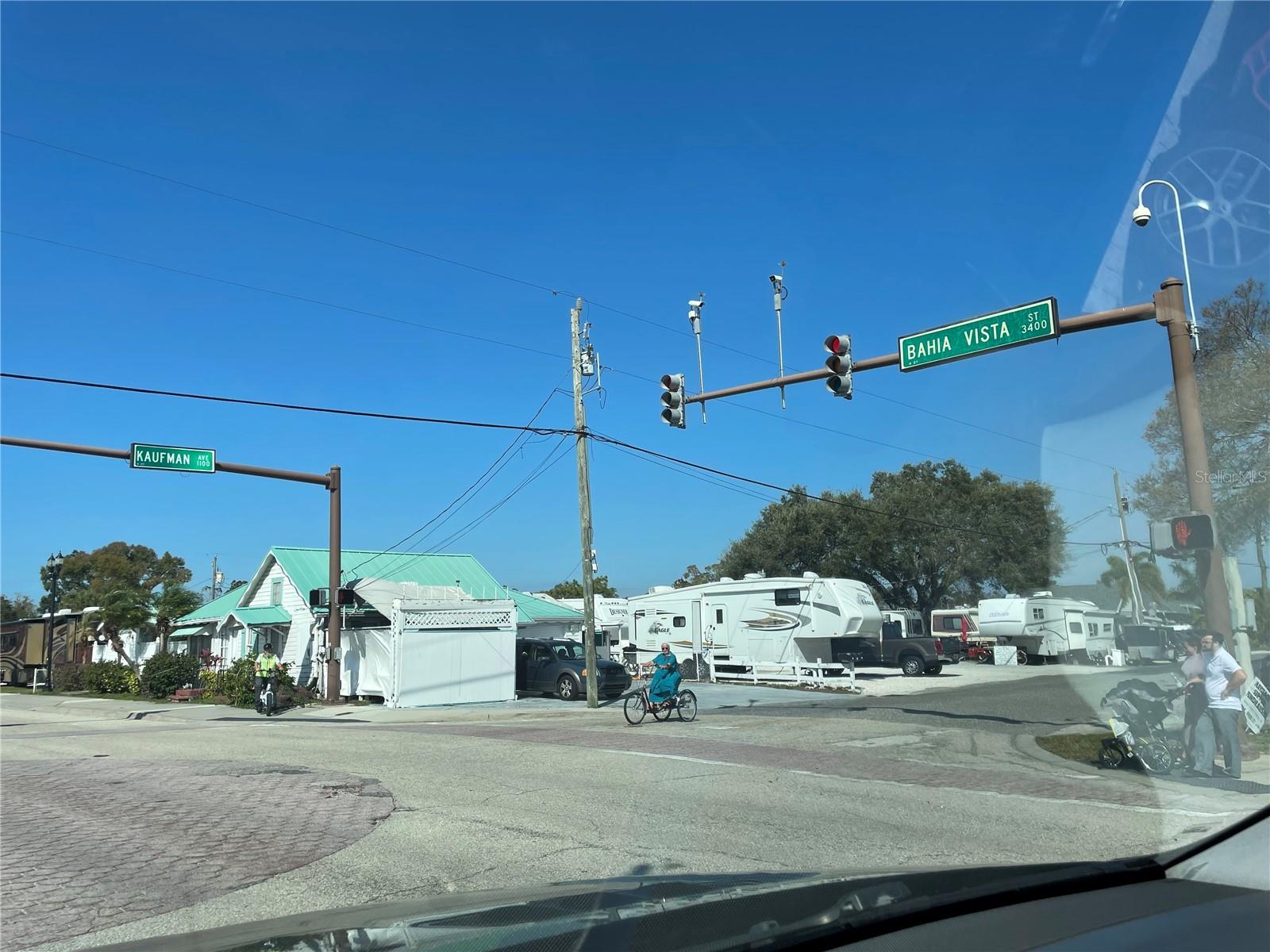 828 S TUTTLE AVE, SARASOTA, FL, 34237