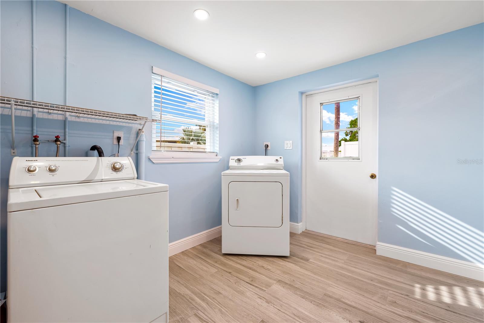 5900 DRIFTWOOD AVE, SARASOTA, FL, 34231