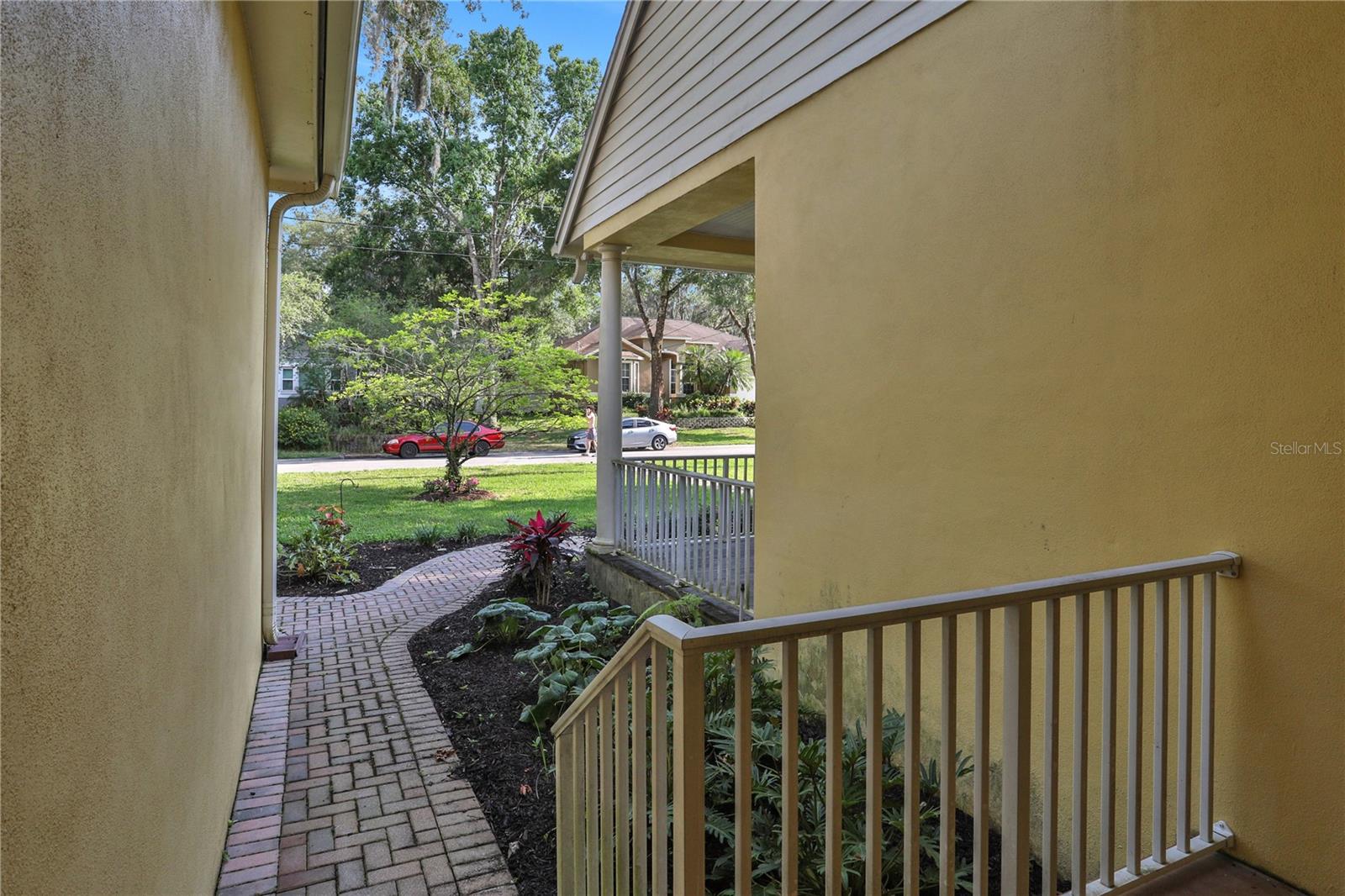 8608 POINSETTIA DR, TEMPLE TERRACE, FL, 33637