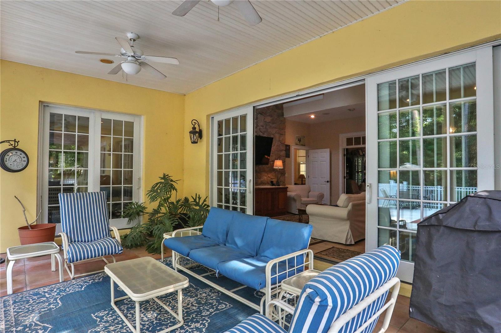 8608 POINSETTIA DR, TEMPLE TERRACE, FL, 33637
