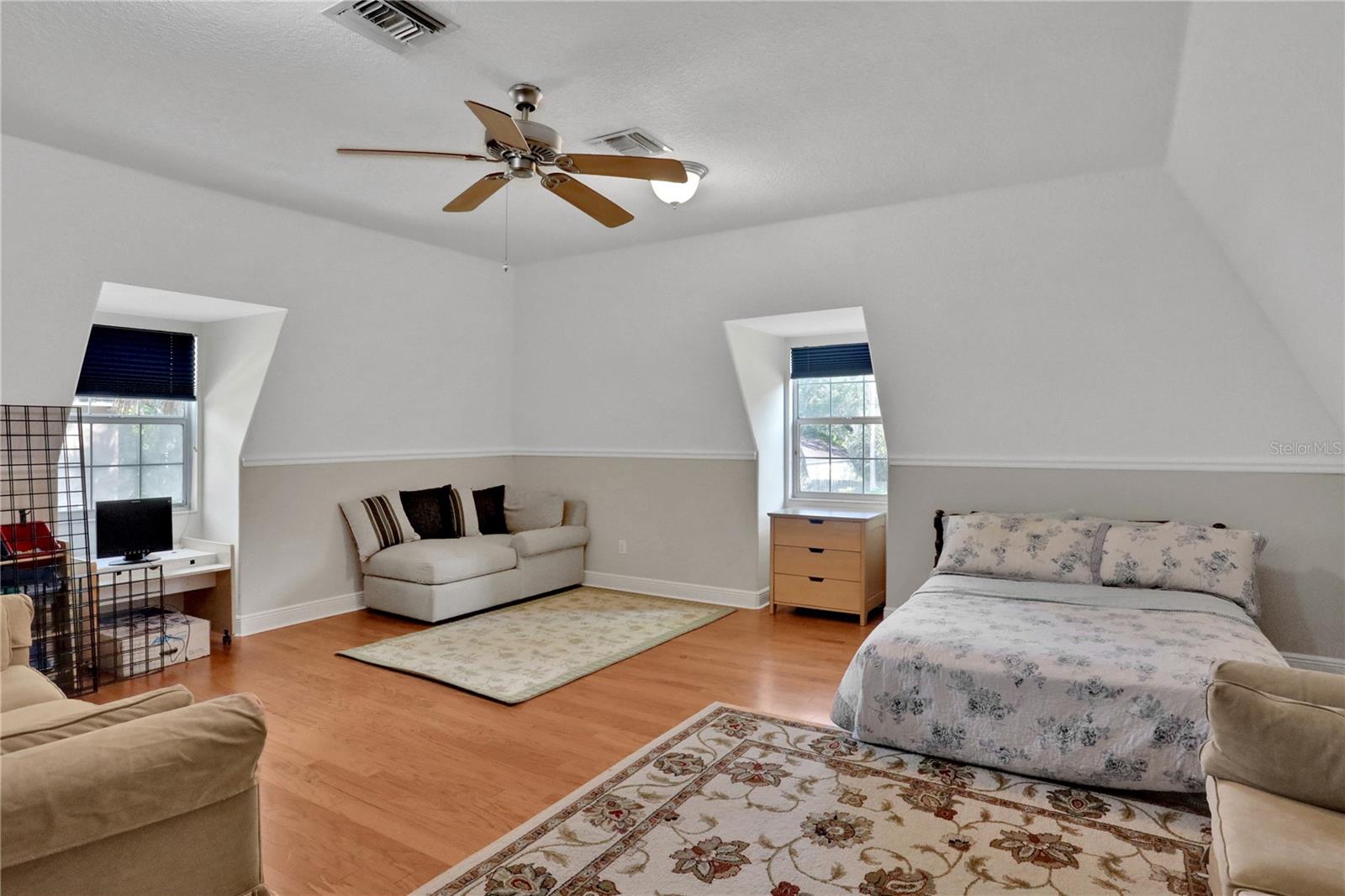 8608 POINSETTIA DR, TEMPLE TERRACE, FL, 33637