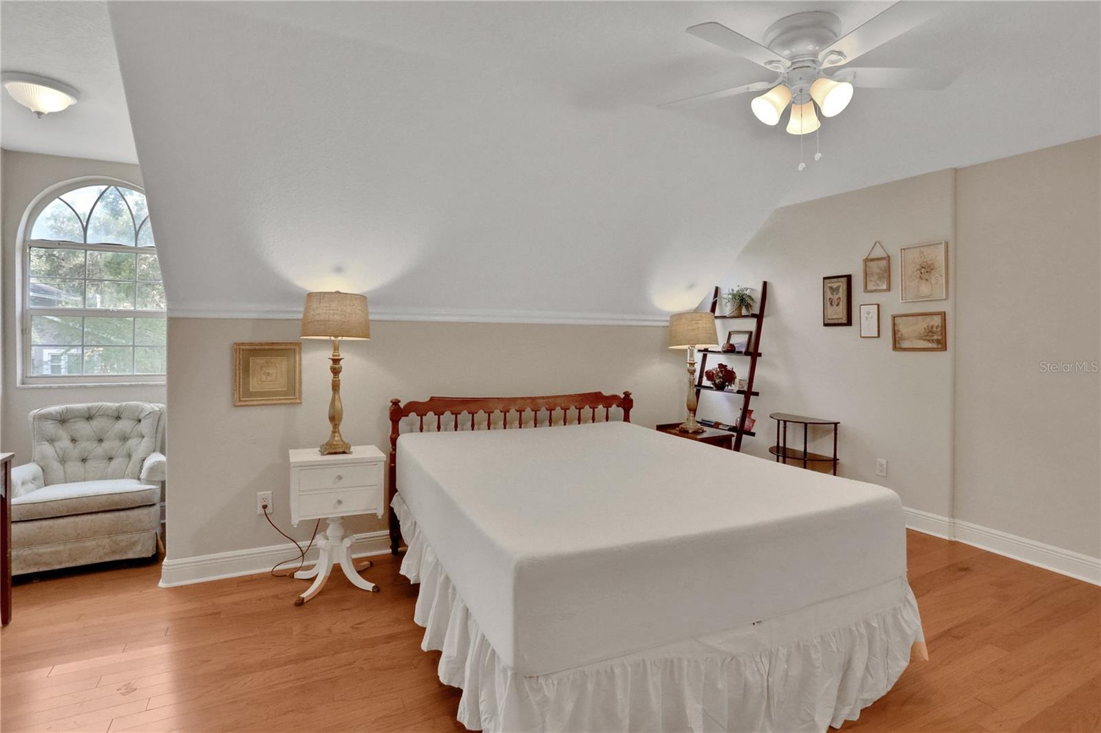 8608 POINSETTIA DR, TEMPLE TERRACE, FL, 33637