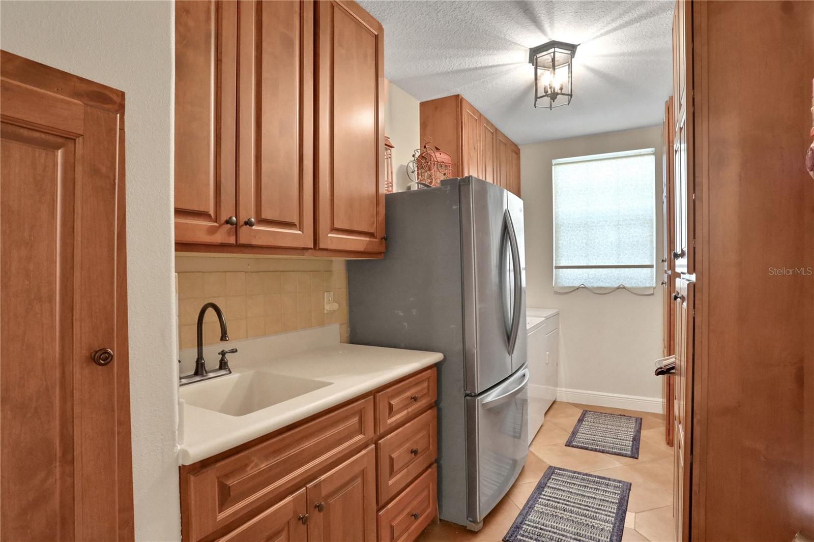8608 POINSETTIA DR, TEMPLE TERRACE, FL, 33637
