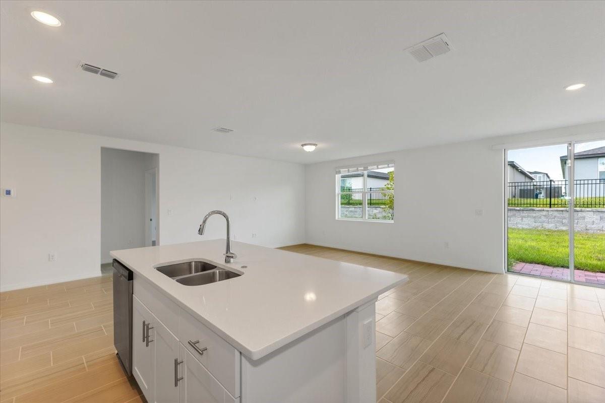 1154 FORESHORE LN, HAINES CITY, FL, 33844