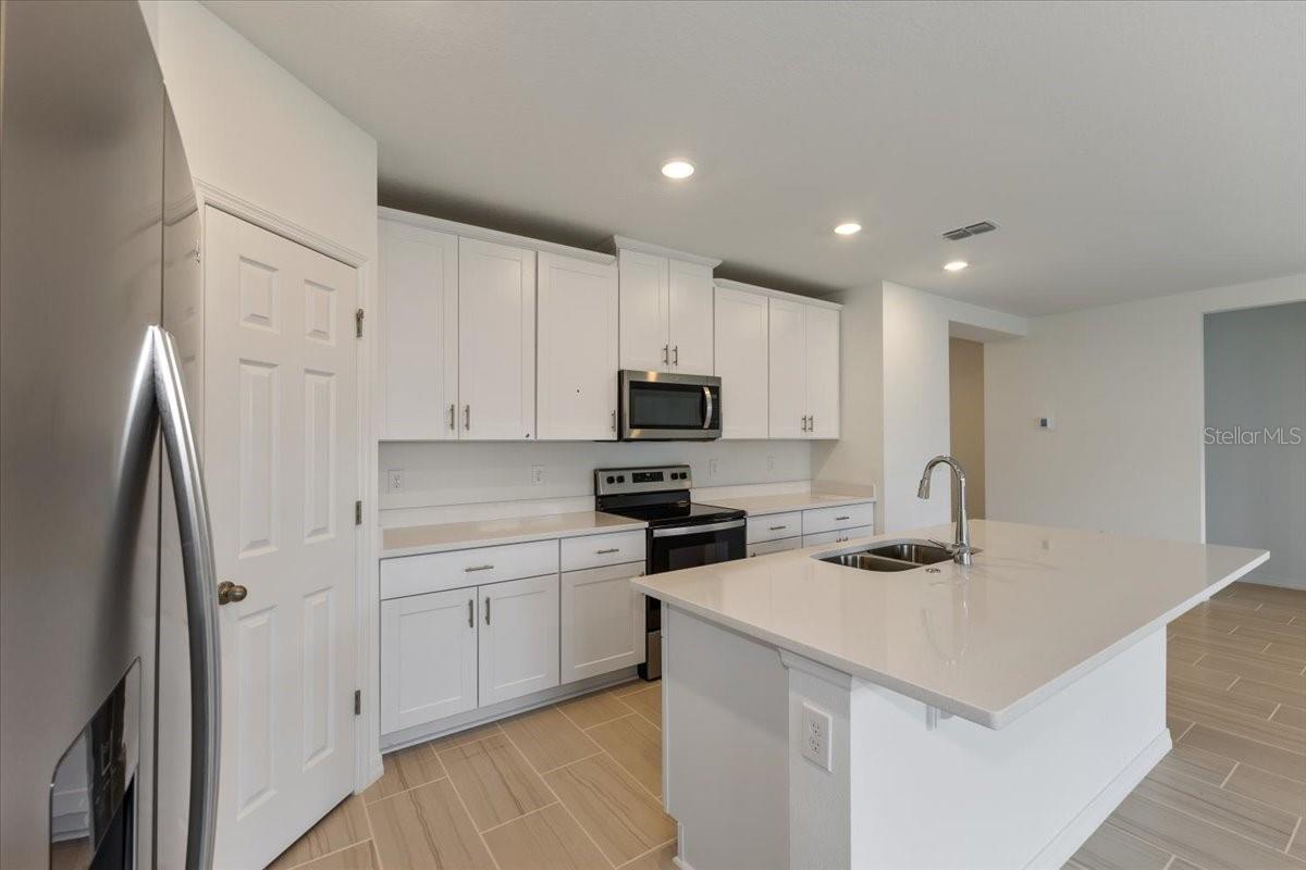 1154 FORESHORE LN, HAINES CITY, FL, 33844