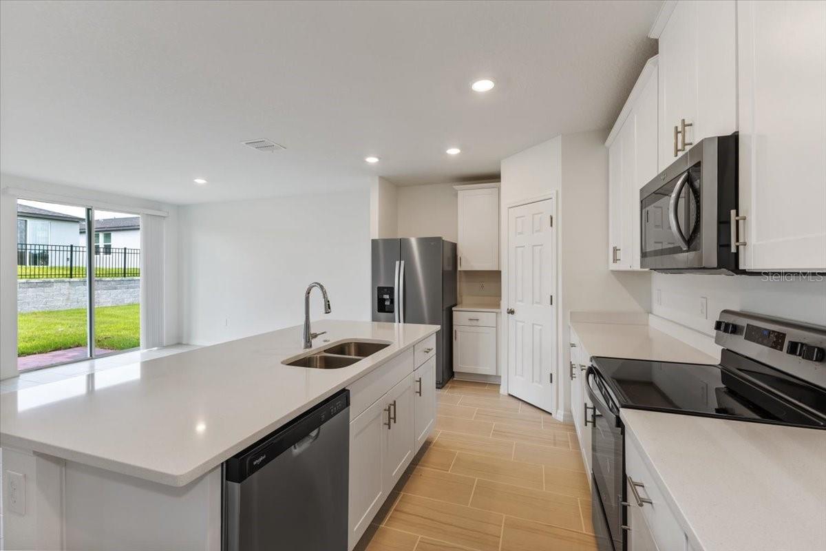 1154 FORESHORE LN, HAINES CITY, FL, 33844