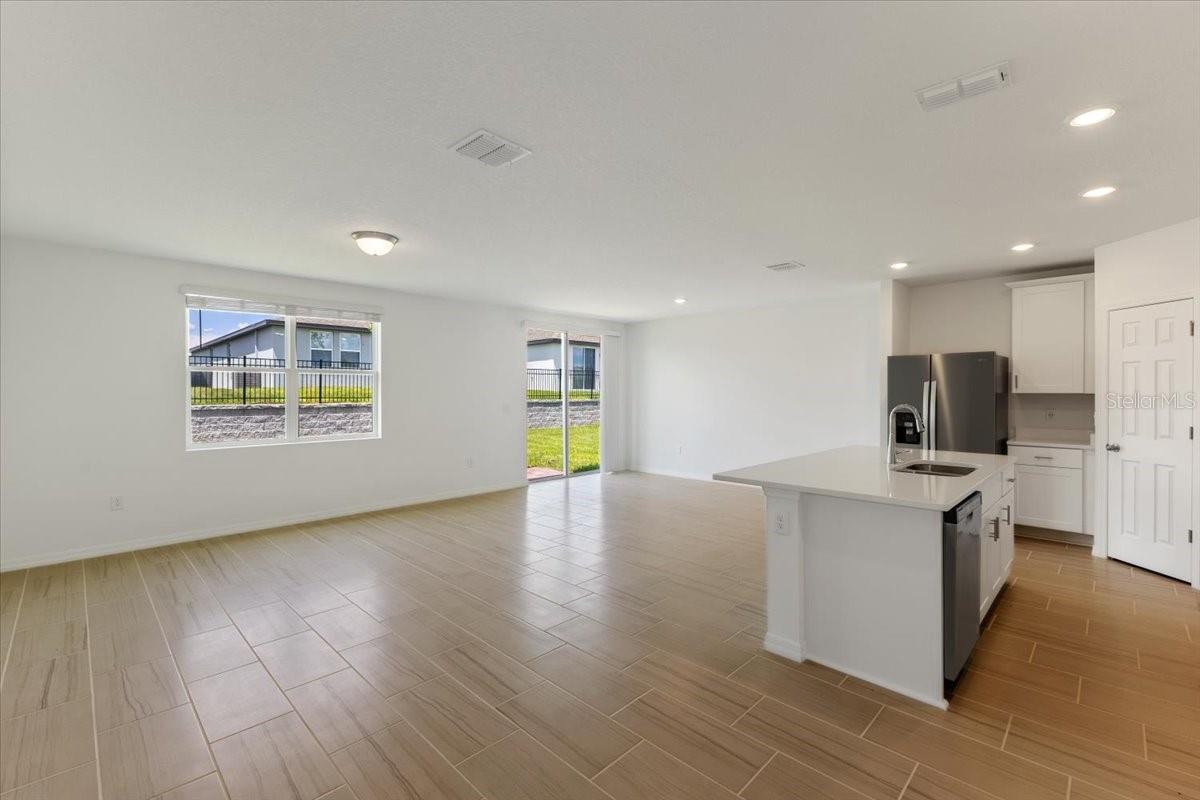 1154 FORESHORE LN, HAINES CITY, FL, 33844