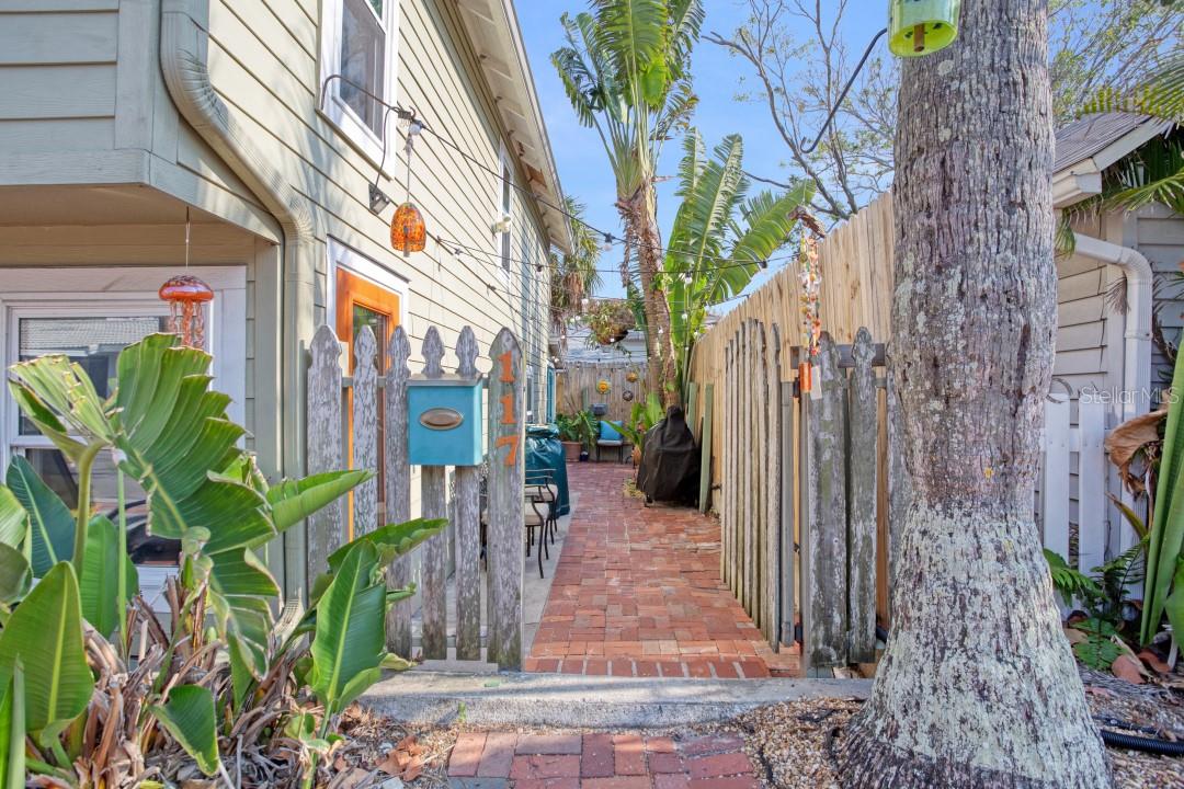117 88TH AVE, TREASURE ISLAND, FL, 33706