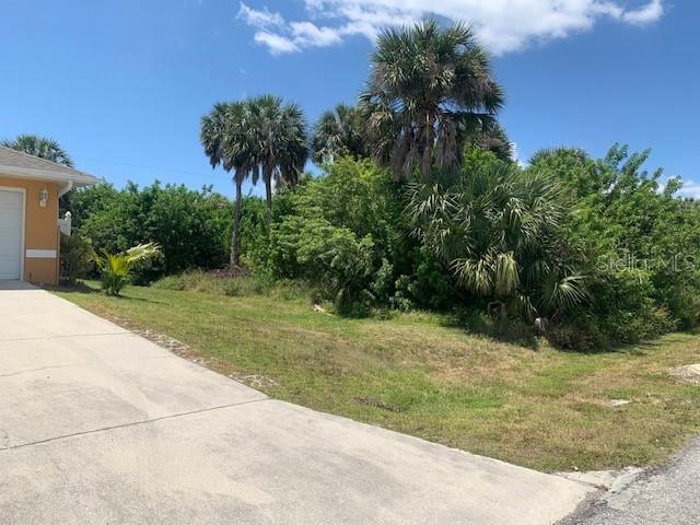 18065 REPUBLIC AVE, PORT CHARLOTTE, FL, 33948