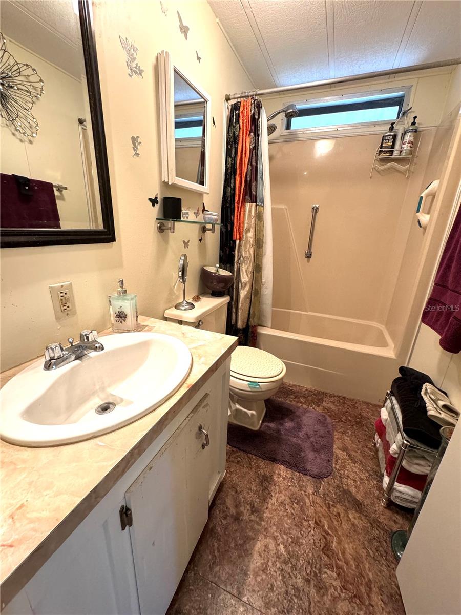 112 MEADOW CIR, ELLENTON, FL, 34222