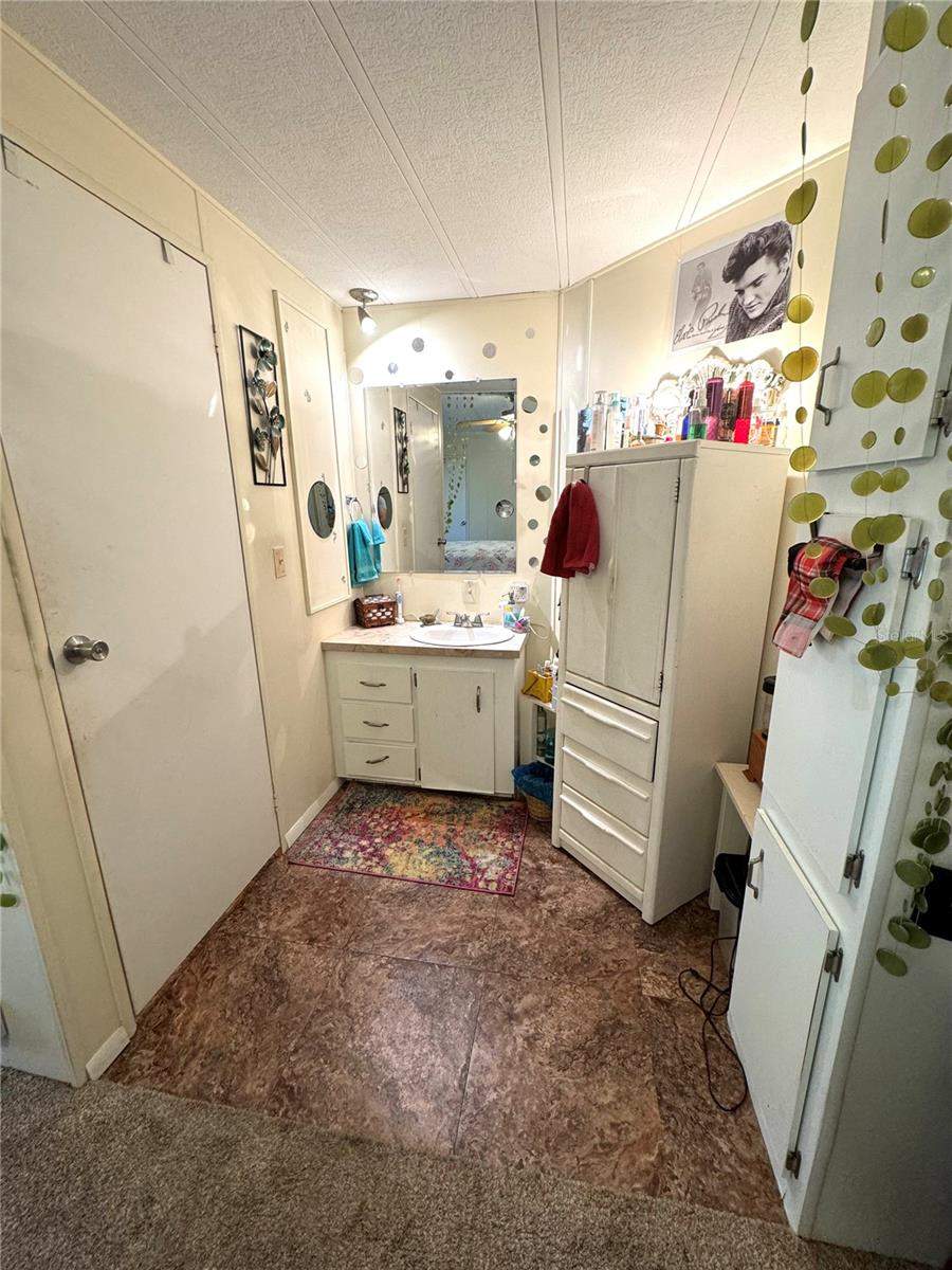 112 MEADOW CIR, ELLENTON, FL, 34222
