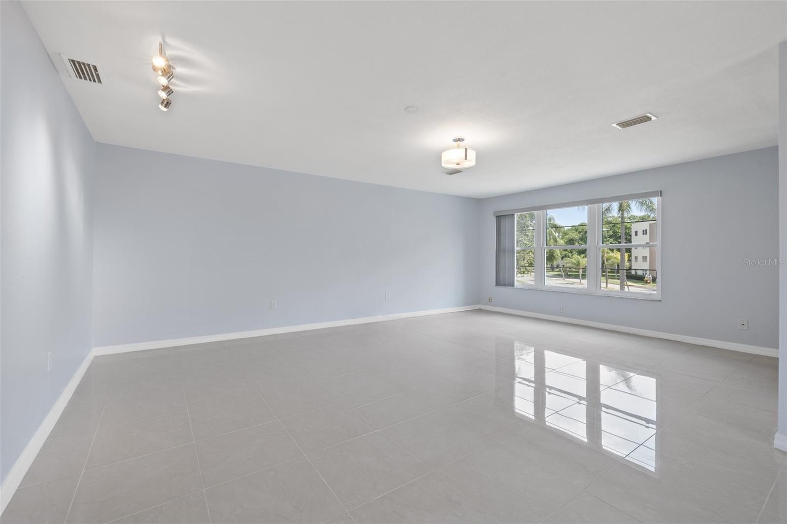 5660 80TH ST N #A208, ST PETERSBURG, FL, 33709