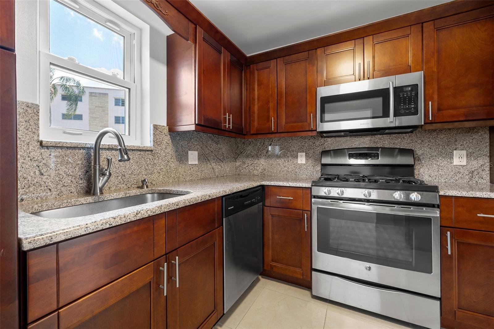 5660 80TH ST N #A208, ST PETERSBURG, FL, 33709