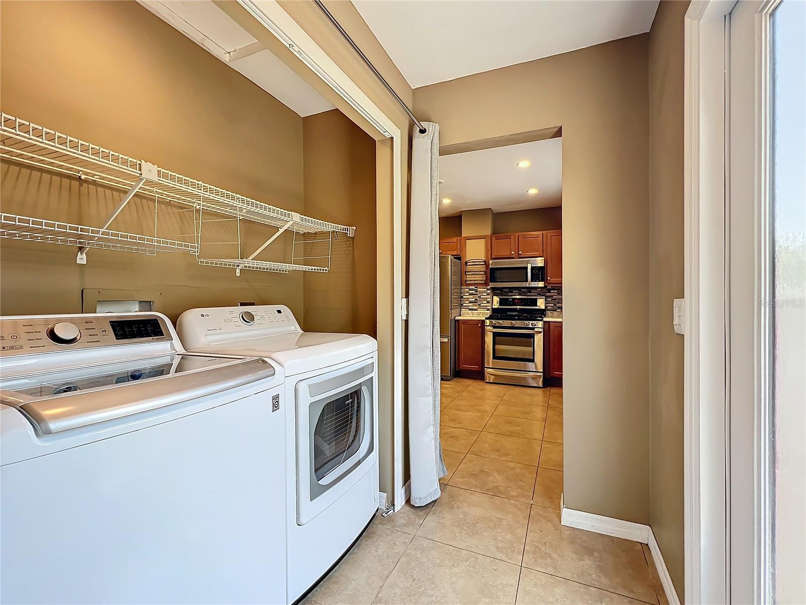 3305 PRICE AVE, ORLANDO, FL, 32806