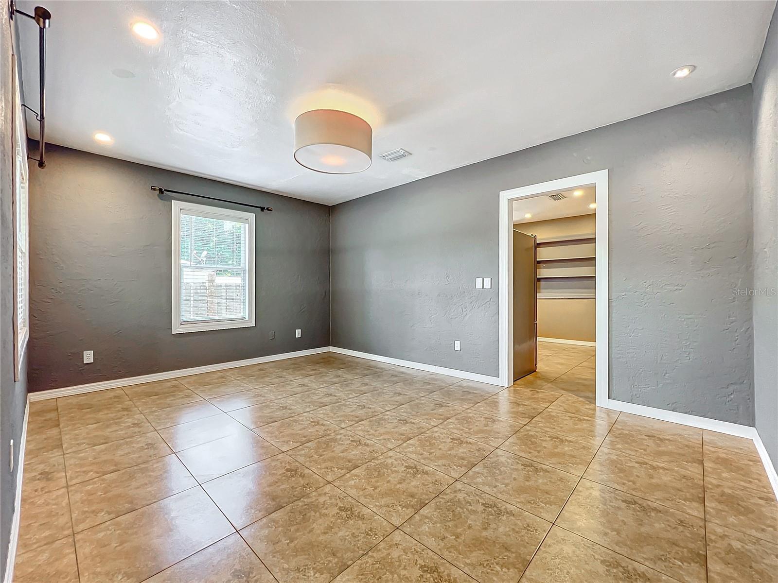 3305 PRICE AVE, ORLANDO, FL, 32806